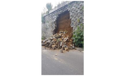 Tras sismo, se desprenden losas de puente en la México-Cuautla