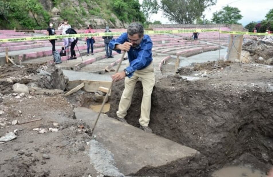 Encuentran vestigios arquitectónicos de hace 900 años en plaza de Atlixco, Puebla