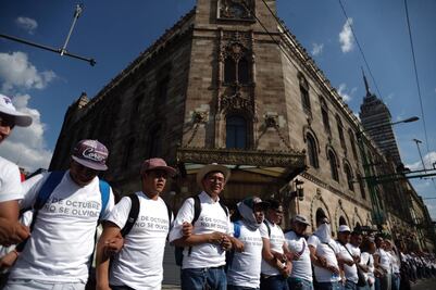 Calderón recrimina a AMLO Cinturón de Paz en marcha por el 2 de octubre