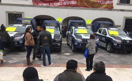 Policías bloquean palacio municipal en Los Reyes La Paz; exigen aguinaldo