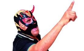 De defensa y portero a gladiador: la transformación de Cancerbero en la lucha libre 