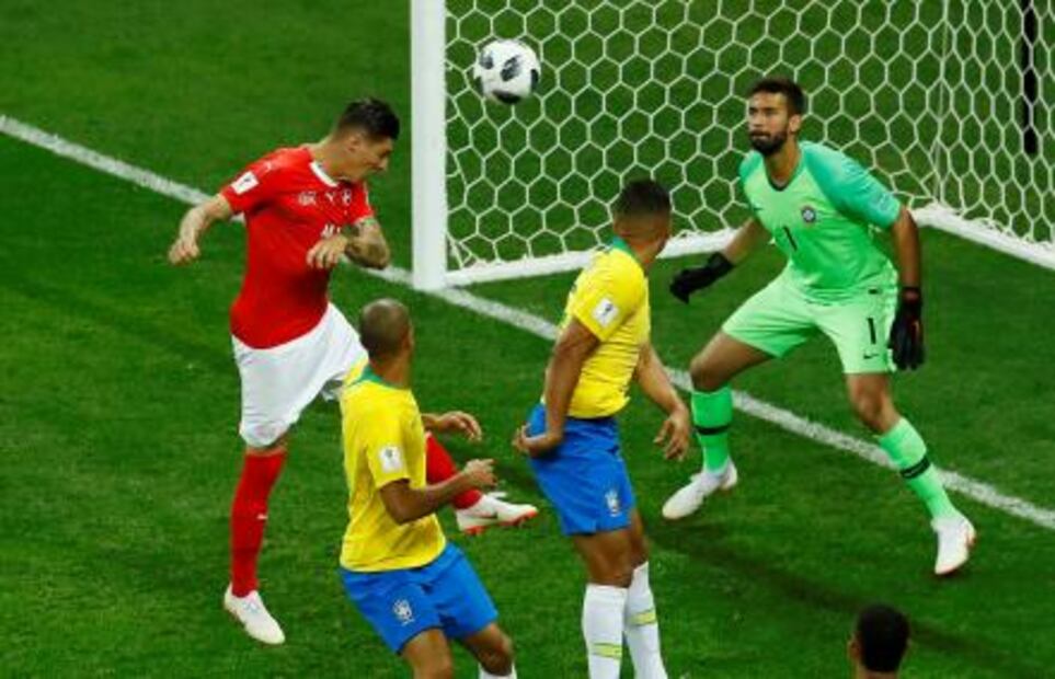 Brasil arremete contra árbitro mexicano, César Ramos