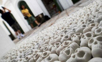 Templo de Bangkok ofrece experiencia de caminar sobre calaveras