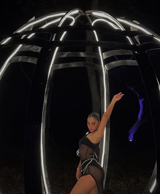 Los looks transparentes que María Chacón lució en Costa Rica