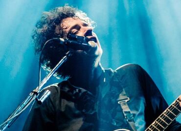 Casa donde vivió Gustavo Cerati demolida; descubren restos humanos enterrados en el sitio