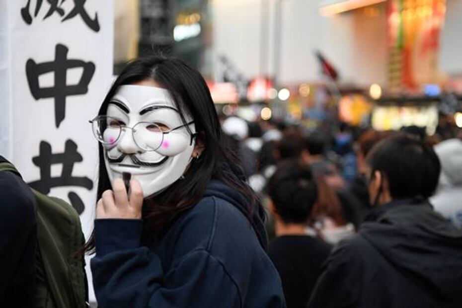 Protestas en Hong Kong cumplen seis meses; "marea negra" regresa a las calles
