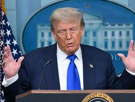 Trump no descarta volver a atacar Irán si hay nuevo enriquecimiento de uranio; "no le preocupa" que haya sitios nucleares secretos