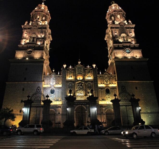 En Morelia, conoce la leyenda de la Mano en la reja