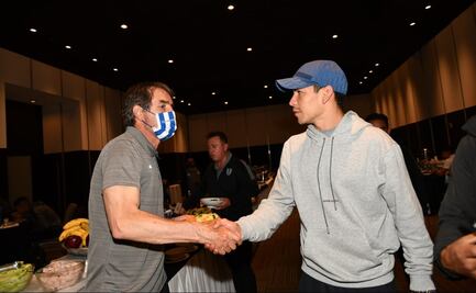 Chucky Lozano visita al Pachuca previo a enfrentar al América