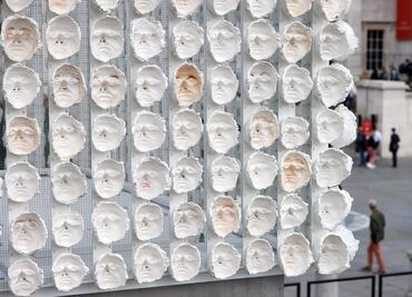La escultura "Mil veces un instante", de la mexicana Teresa Margolles es exhibida en Londres
