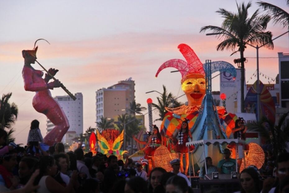Carnaval de Mazatlán: guía para gozar la fiesta y de los atractivos del puerto
