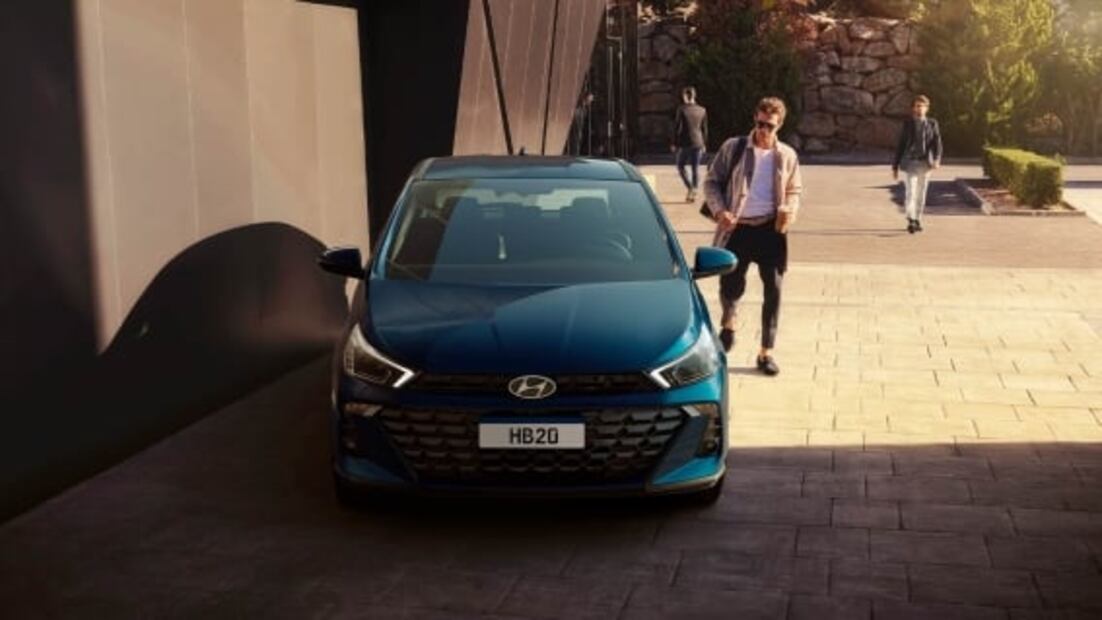 Los autos 2023 que gastan menos gasolina