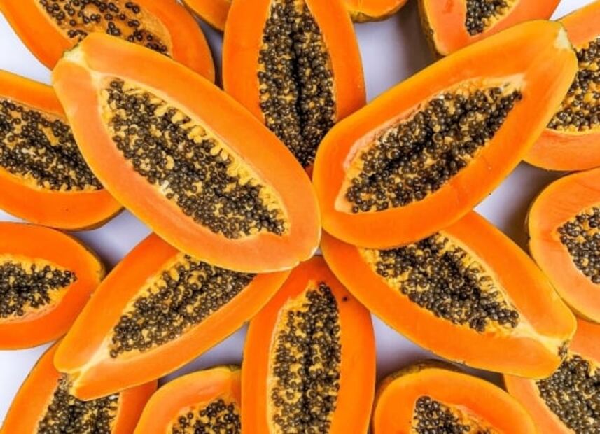 Por estas razones se le agrega limón a la papaya del desayuno