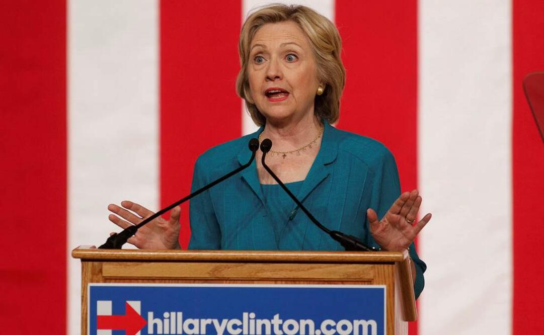 Clinton aplaudió durante su discurso en la Universidad Internacional de Florida que cada vez son más los republicanos en el Congreso que apoyan revocar las sanciones económicas a la isla (Foto: Reuters)