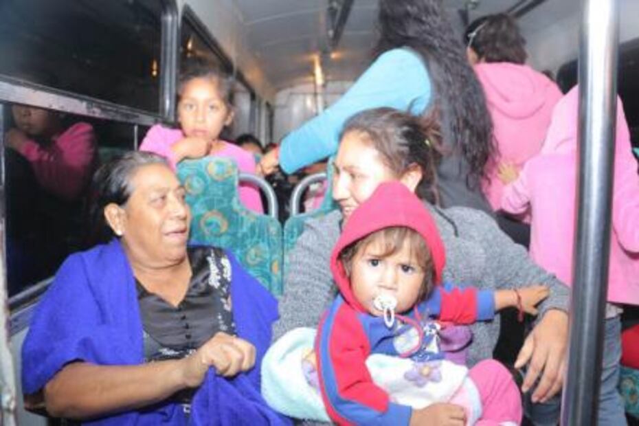 Más de 300 personas fueron evacuadas en Colima
