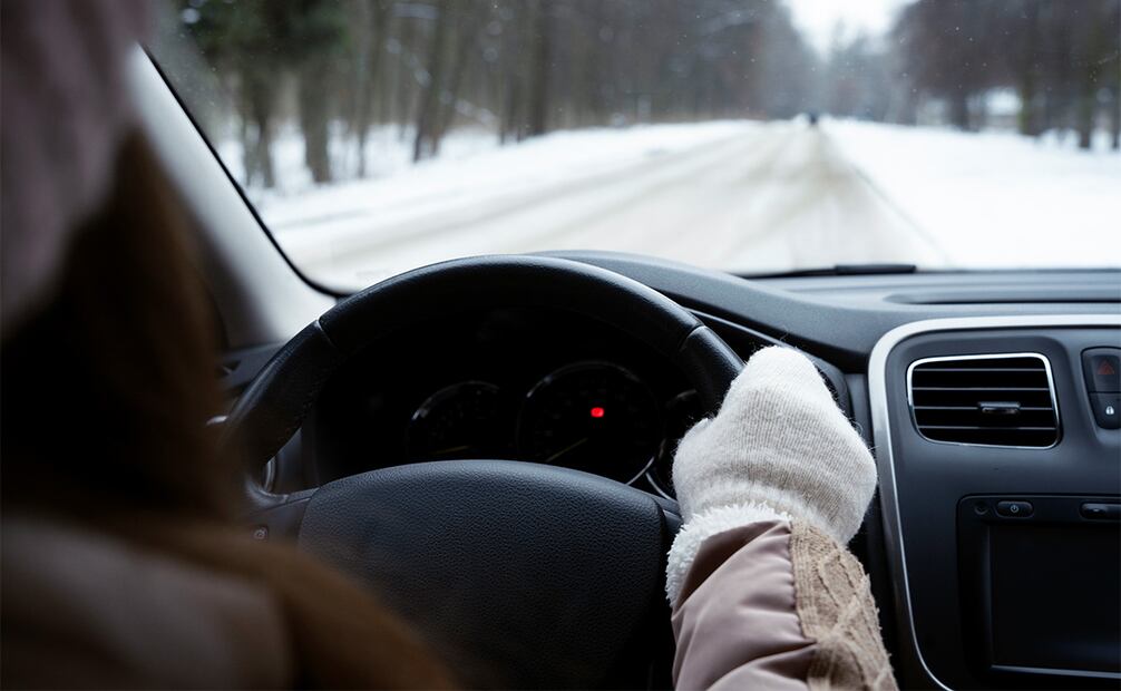 Protege a tu auto durante invierno. Foto: Freepik