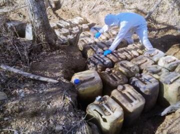 Hallan 13 laboratorios para procesar drogas sintéticas en Sinaloa; reportan enfrentamiento armado entre civiles y policías