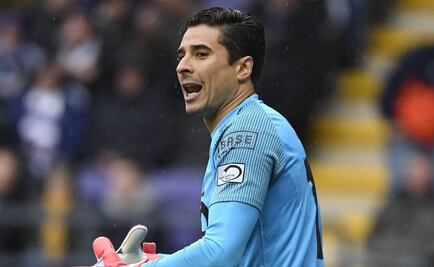 Ochoa y Standard suman su tercer triunfo consecutivo 