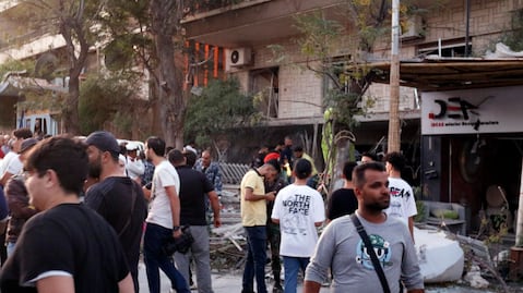 “Ataque terrorista” en Irán deja 10 policías muertos; es uno de los ataques más mortíferos en últimos meses