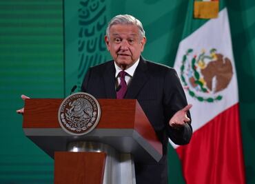 AMLO propuso a Marx Arriaga para su puesto en la SEP por ser "un hombre honesto con mucha capacidad"