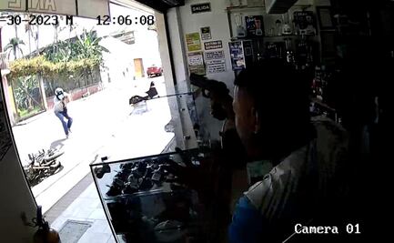Comerciante se enfrenta a tiros con un presunto delincuente en Colombia VIDEO