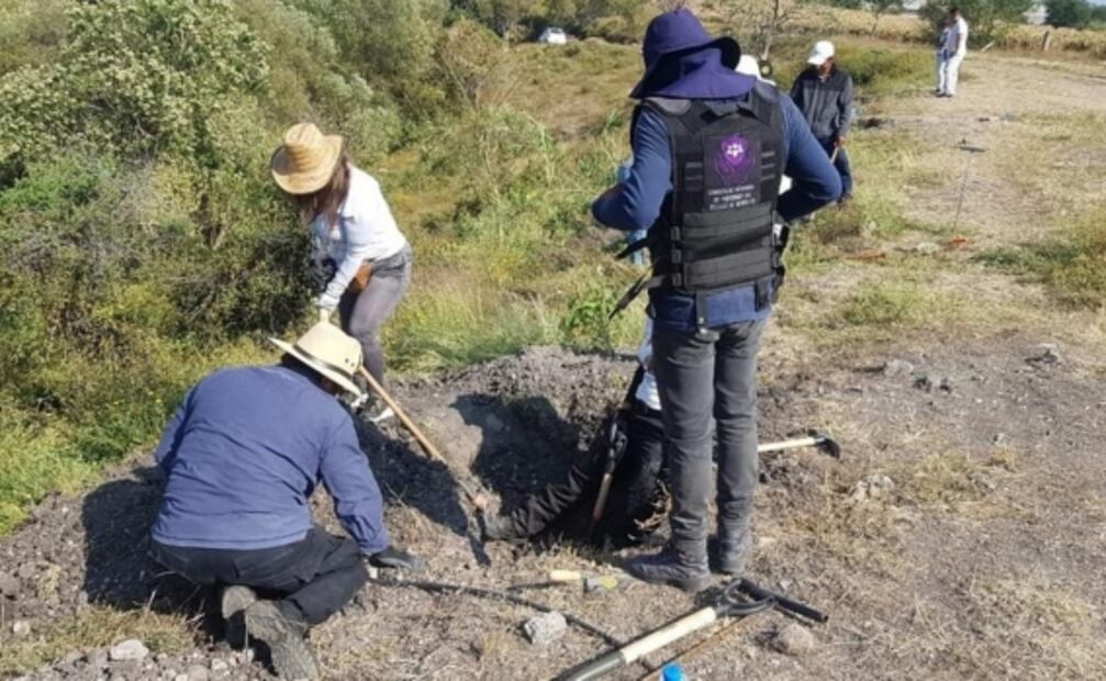 Localizan cuatro fosas clandestinas y más de 70 restos humanos en Yecapixtla, Morelos