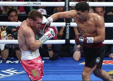 Mánager de Dmitry Bivol afirma que el equipo del Canelo Álvarez hace todo lo posible para evitar la revancha