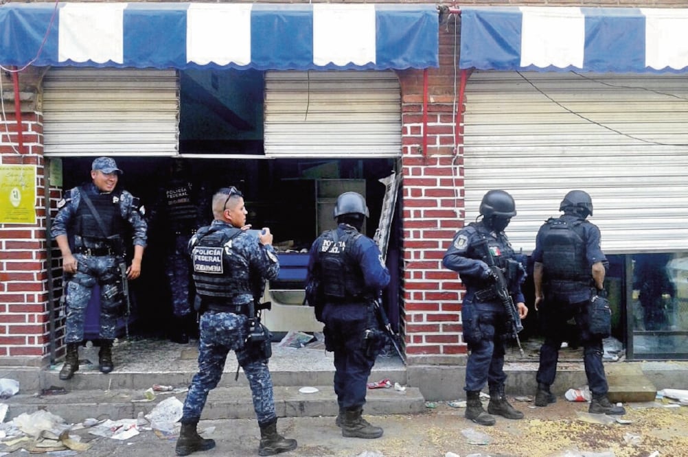 Delincuencia. El vocero del GCG señaló que los saqueos fueron azuzados presuntamente por un grupo delictivo que opera en la zona para presionar al dueño de la tienda a pagar una extorsión (FOTOS: CORTESÍA)