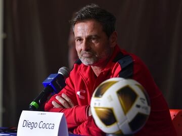 Diego Cocca pide que se deje de hablar del arbitraje