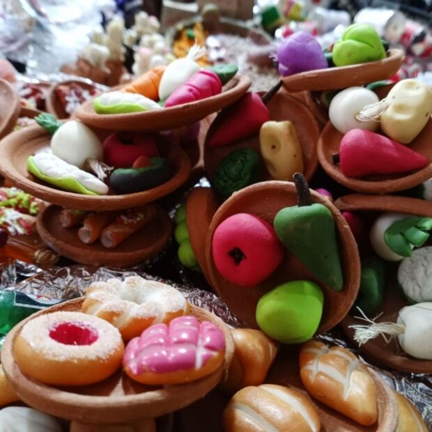 Visita la tradicional Feria del Alfeñique