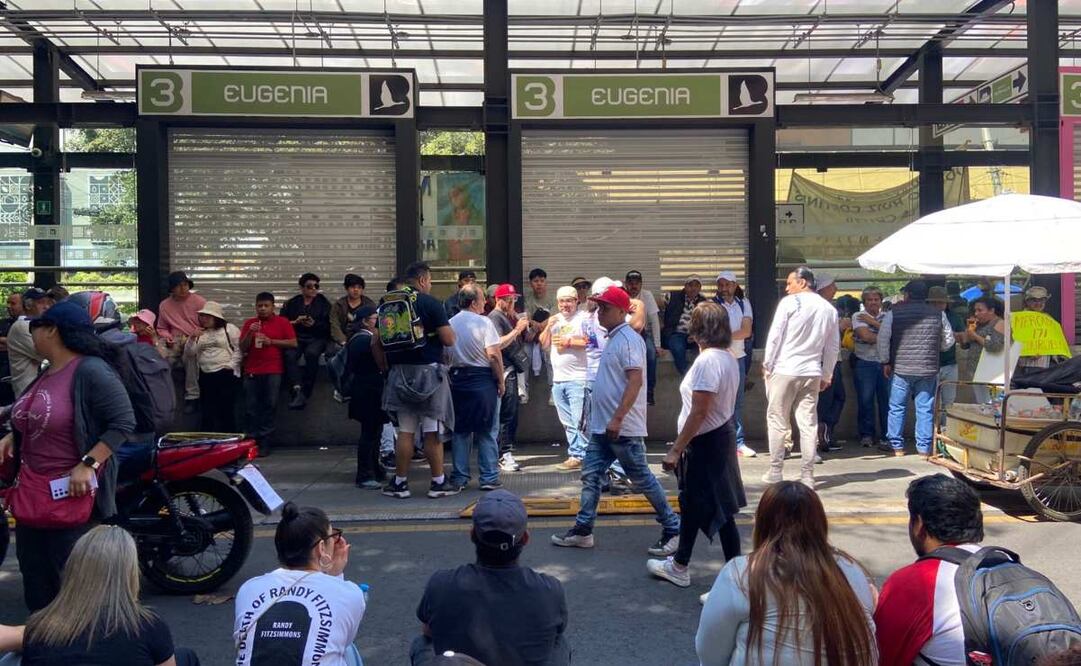 Siete horas de caos vehicular por manifestantes locatarios de mercados; afectadas principales vialidades del sur y centro de la CDMX, 10 de febrero de 2025. Foto: Juan Carlos Williams