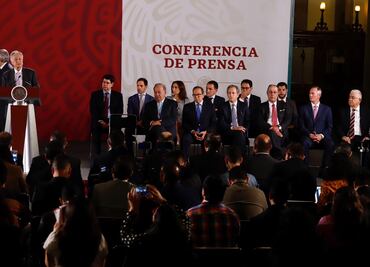 “¿A poco la prensa no aplaude?” Pregunta AMLO a reporteros tras acuerdo por gasoductos
