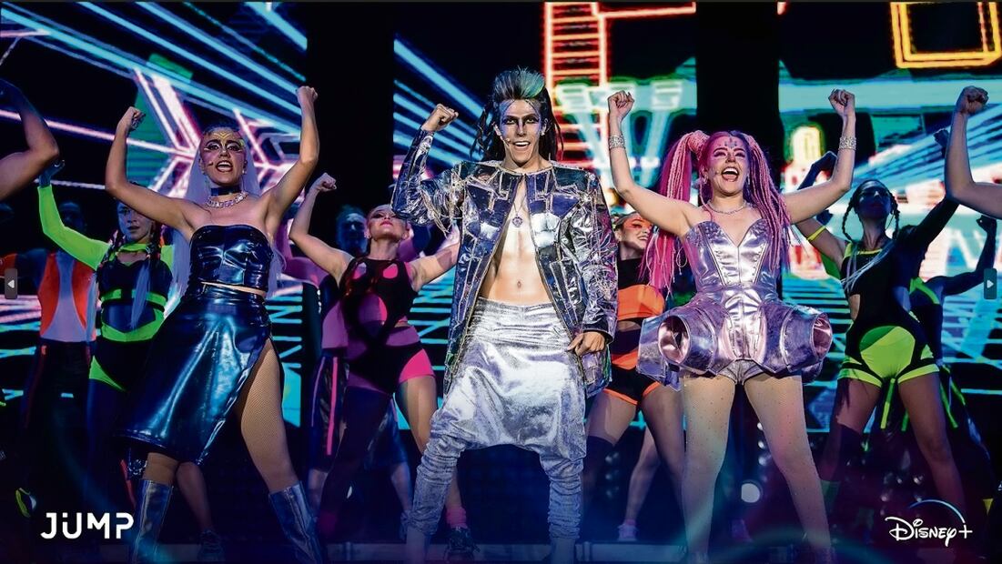 Los Polinesios también realizan shows de música en vivo. Foto: Especial