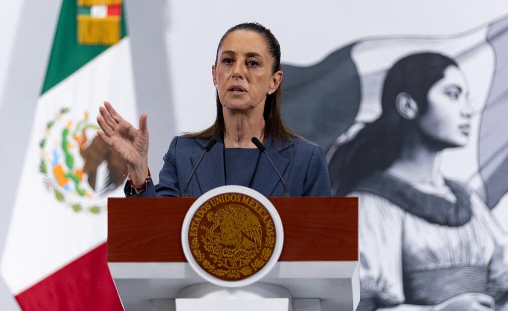 Luego que la ciudadana Karla Estrella fue sancionada y obligada a disculparse públicamente por 30 días por comentarios hechos en redes sociales en 2024 contra la diputada Diana Karina Barreras, la presidenta Sheinbaum Pardo dijo que es un "exceso", y consideró que los jueces deben poner todo en el "justo término". Foto: Hugo Salvador/EL UNIVERSAL