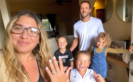 Mujer pierde su anillo de bodas y lo encuentra entre la maleza tras paso del huracán "Ian"