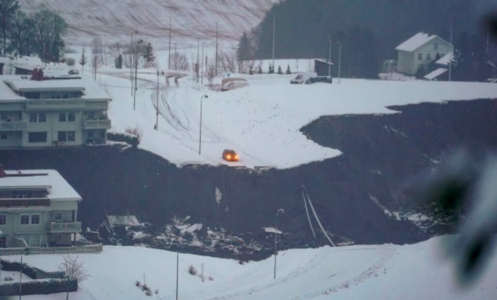 Reportan al menos 26 desaparecidos y 500 desalojados tras deslave en Noruega