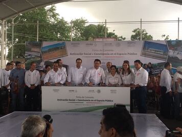 Osorio Chong supervisa acciones por actividad del volcán de Colima 