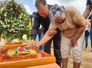 Sepultan a Johana y Yesenia, periodistas asesinadas en Veracruz