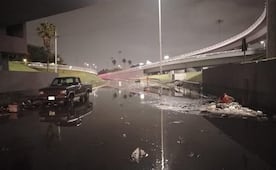 Fuertes lluvias dejan un muerto, autos varados e inundaciones en Monterrey; hallan restos humanos  