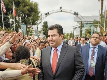 Detienen en EU a líder de La Luz del Mundo