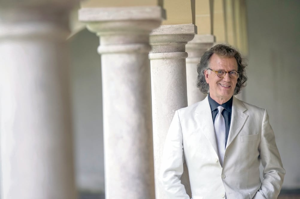 El músico holandés vendrá a México en septiembre para ofrecer seis conciertos con su Orquesta Johann Strauss (MARCEL VAN HOORN)