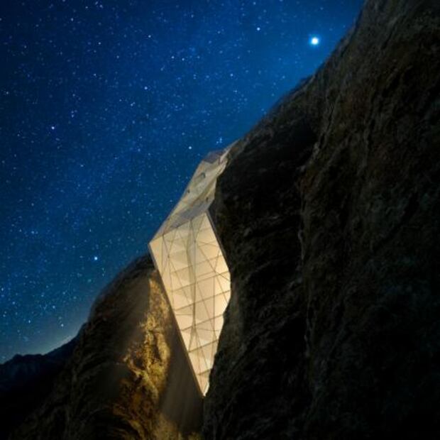 ¿Imaginas un hotel futurista en medio de Los Alpes?