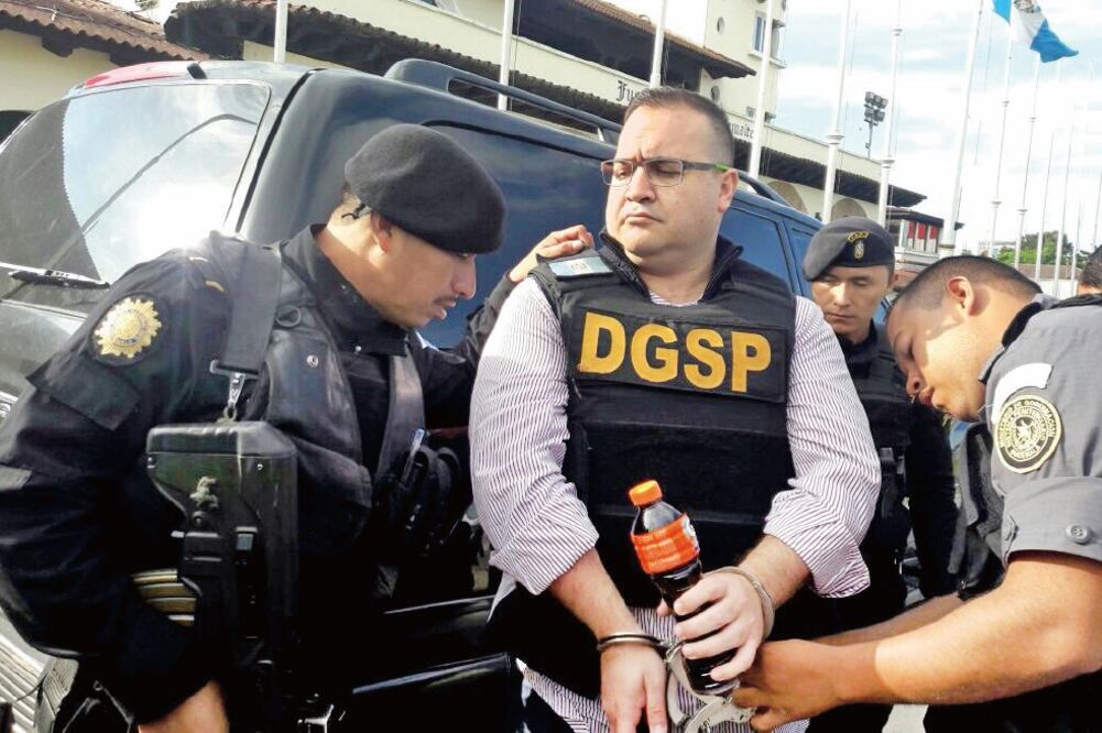 Derivado de pesquisas, fueron hallados indicios de que Javier Duarte tiene bienes y cuentas bancarias a su nombre en Suiza (XINHUA)