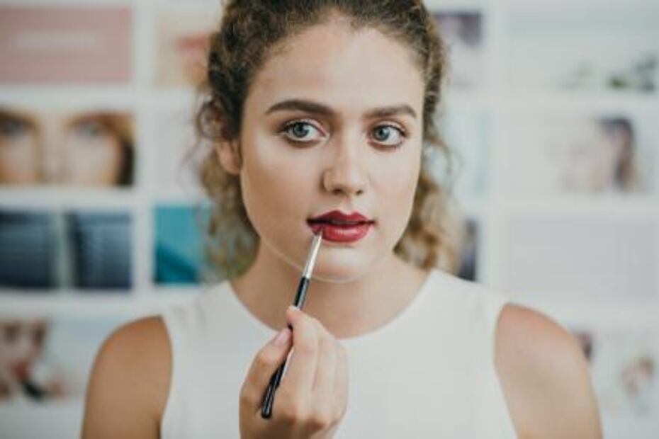 Descubre cuál es tu lipstick ideal según tu tono de piel