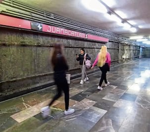 Desmontan muros en estaciones de L1 del Metro