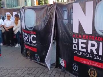 Familia de “El 85”, exsocio de “El Mencho”, protesta afuera de la Corte contra extradición