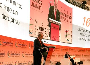 Construcción del NAIM debe licitarse para ser operado por empresas privadas: Slim