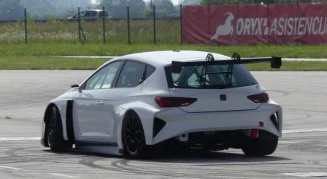 Cupra e-Racer probado por primera vez en pista