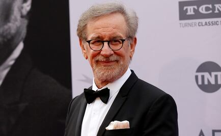 Steven Spielberg defiende la experiencia de ir al cine