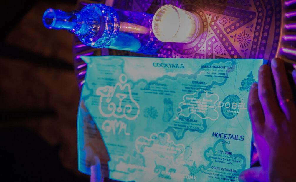 Los cocktails en el bar Gamal, están inspirados en el Medio Oriente. Foto: cortesía